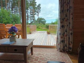 Birch Lodge, Pitlandie - Luxury 2 Bedroom Lodge with Sauna - 2