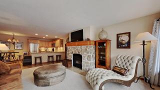 Spacious One Bedroom Condo in Mammoth! Free Assigned Parking - Snowbird 107 - 9