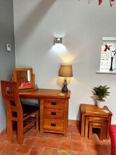 Luddie's Country Cottages - Poppy Cottage - 6