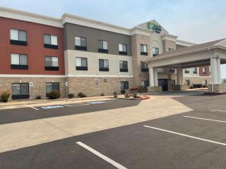 Holiday Inn Express Hotel & Suites Las Vegas NM by IHG - 9