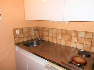 Studio Confortable avec Balcon et Accès Pistes, Piscine Chauffée - FR-1-267-203 - 6