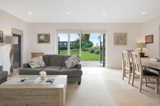 Sun Kissed on Dulling - Dalmeny - 2