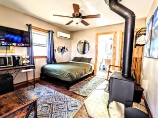 Falcon's Chalet- Cabin - 6