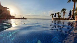 Comfy Stays Sea View Apartments at DeadSea Samarah Resort - 4