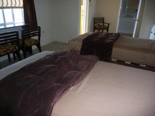 Moxons Beach Club - Boscobel - 2