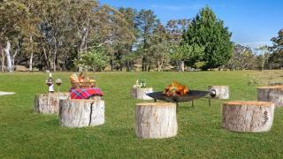 Sutton Forest Retreat Sophies Farmhouse - 1