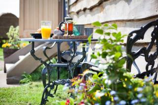The Queen Bee Cabin - Hereford - 9