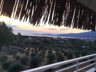 Loutraki Getaway - Cozy and Quiet Nest - 0