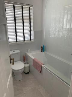 Penny Lein Apartments - Uxbridge - 4