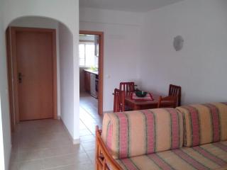 Captivating 1-Bed Apartment in Olhos de Agua - Albufeira - 4