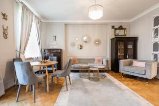 Premium Artdeco Boutique by BookingHost - 9