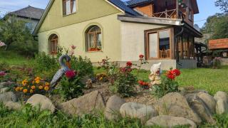 Zatishok Bilya Richky - Pilipets - 8