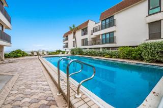 Waters Edge 104S condo - 9