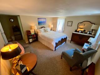 Family Farmhouse Inn - Mount Jackson - 5