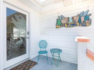The Flying Pigs Cottage - Tybee Island - 6