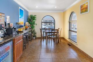 Days Inn by Wyndham Winnemucca - 1