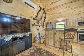 2 Rustic Cabins with Porches on Remote Ranch! - Sabinal - 4