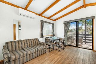 Golden Country Motel and Caravan Park - Maryborough - 3