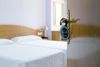 Duerming Montalvo Playa Hotel - 8