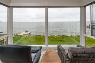 Bayfront Gem with Amazing Water Views and Pond! - - 5