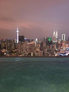 Infinity pool/ Lucentia BBCC, near LALAPORT, PNB118, KLCC - Kuala Lumpur - 8