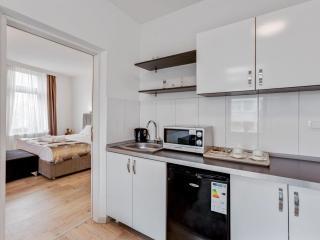 Deluxe Apartment in Oberhausen with Breakfast - Oberhausen - 7
