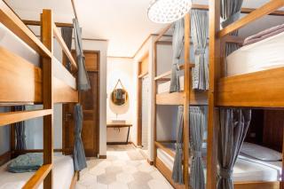 Interconnection Hostel - Kuta - 1
