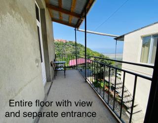 Lia's Guest House - 6