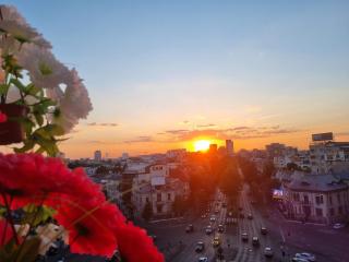 Golden Studio- Panoramic View with Terrace - 1