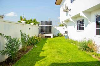 Lovely 4 Bedroom Solar Powered House with CCTV and Unlimited WiFi near Devtraco Court Community 25 Tema - Tema - 4