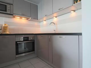 Appartement Climatisé Front de Mer avec Terrasse, Piscine, et Garage Privatif à Sète - FR-1-472A-217 - Sète - 4