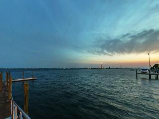 Pier 4 Hotel - Somers Point - 5
