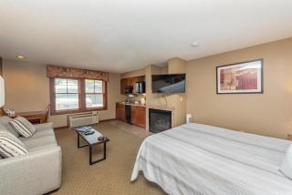 A118 Studio Standard View - Oakland - 8