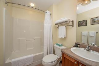 A204 Studio Standard View - Oakland - 5