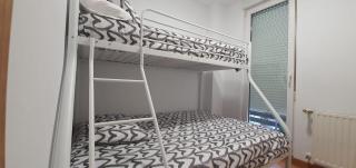 Preciosa vivienda vacacional, bien situada. - - 5
