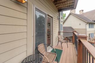A213 Studio Lake View - Oakland - 5