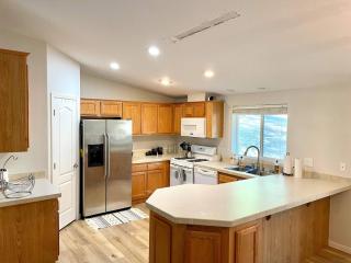 Yosemite Escapes - Pine Mountain Lake - 8