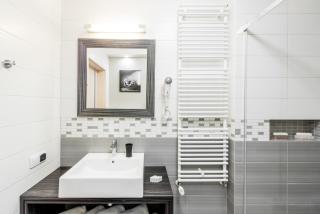 Centrum Superior Suites - 4