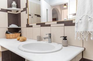 Lagom Iria Naxos - 8