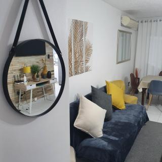 Durban Overport Halaal Accommodation 3V "No Alcohol, Strictly Halaal, No Parties, No Noise, Luxury Apartment, Self Catering "300m from Musjid Al Hilaal" - Durban - 3