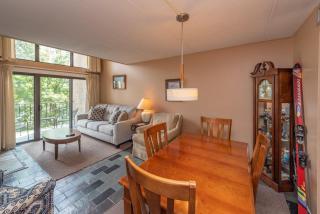 512G Two Bedroom One Bath - Oakland - 7