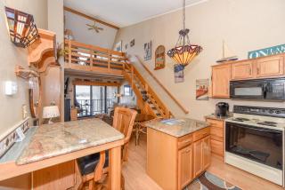 706H Studio Loft One Bath - Oakland - 4