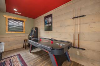 Smoky Mountain Plunge chalet - Gatlinburg - 7