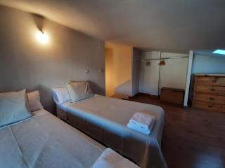 Casa con patio y chimenea en Piedralaves - 5