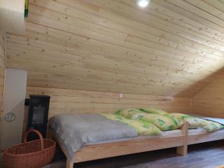 Hut Vaznik - - 2