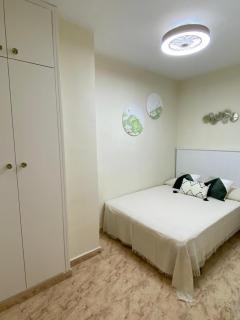 Комфортабельные апартаменты с большой террасой - Torrevieja - 4