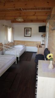 Agroturystyka FIFI Domek drewniany z 2 sypialniami - 3