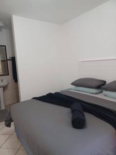 The cozy 1 bedroom apartment - 3