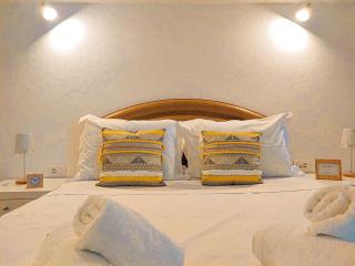 Lemon Tree Apartment - Makry Gialos - 3