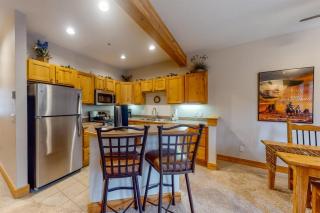 Charming Condo Nestled In The East Keystone Resort Neighborhood, Shuttle To Ski Slopes, Outdoor Pool And Hot Tub - 2